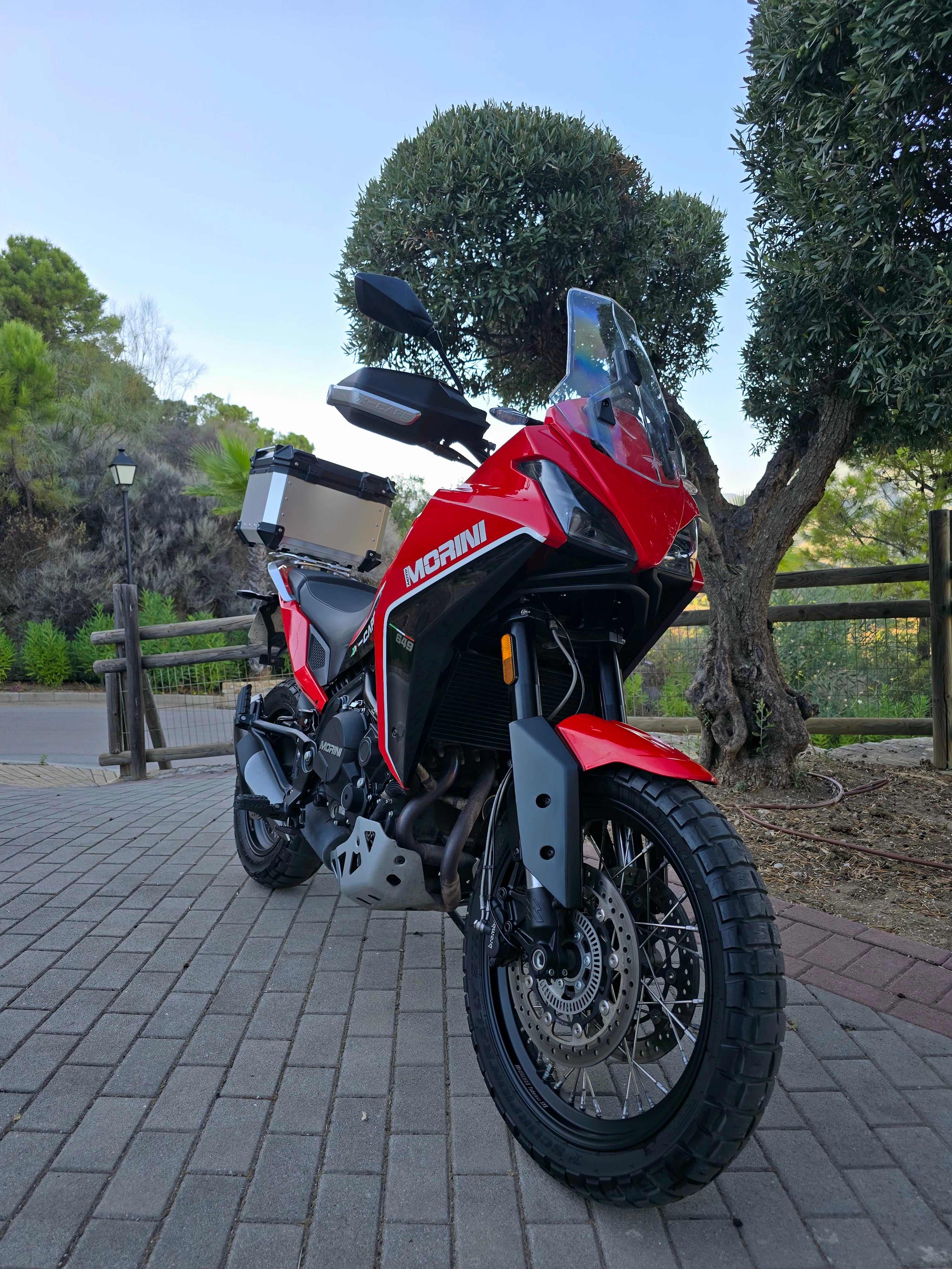 Moto Morini X-CAPE 650