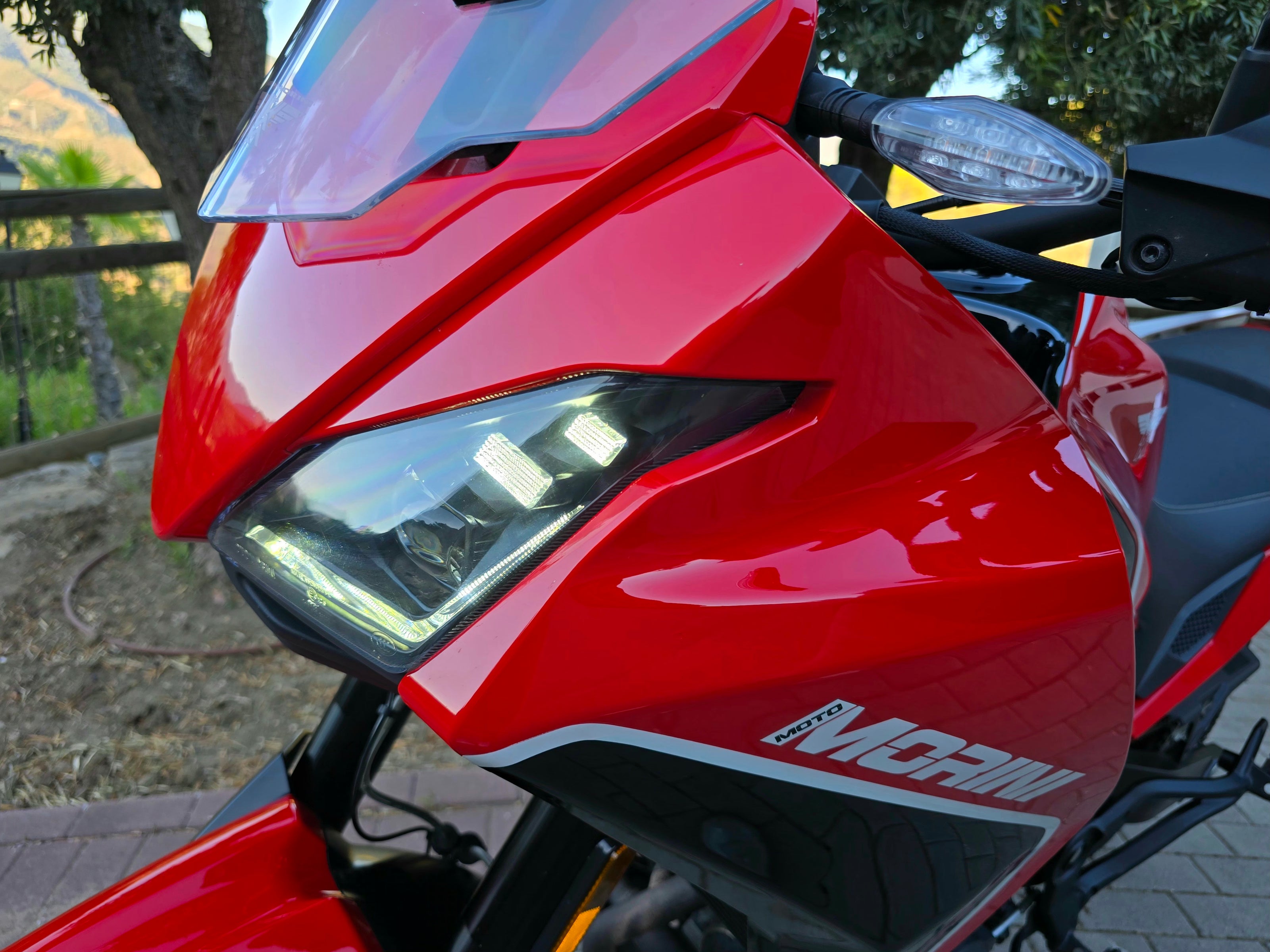 Moto Morini X-CAPE 650