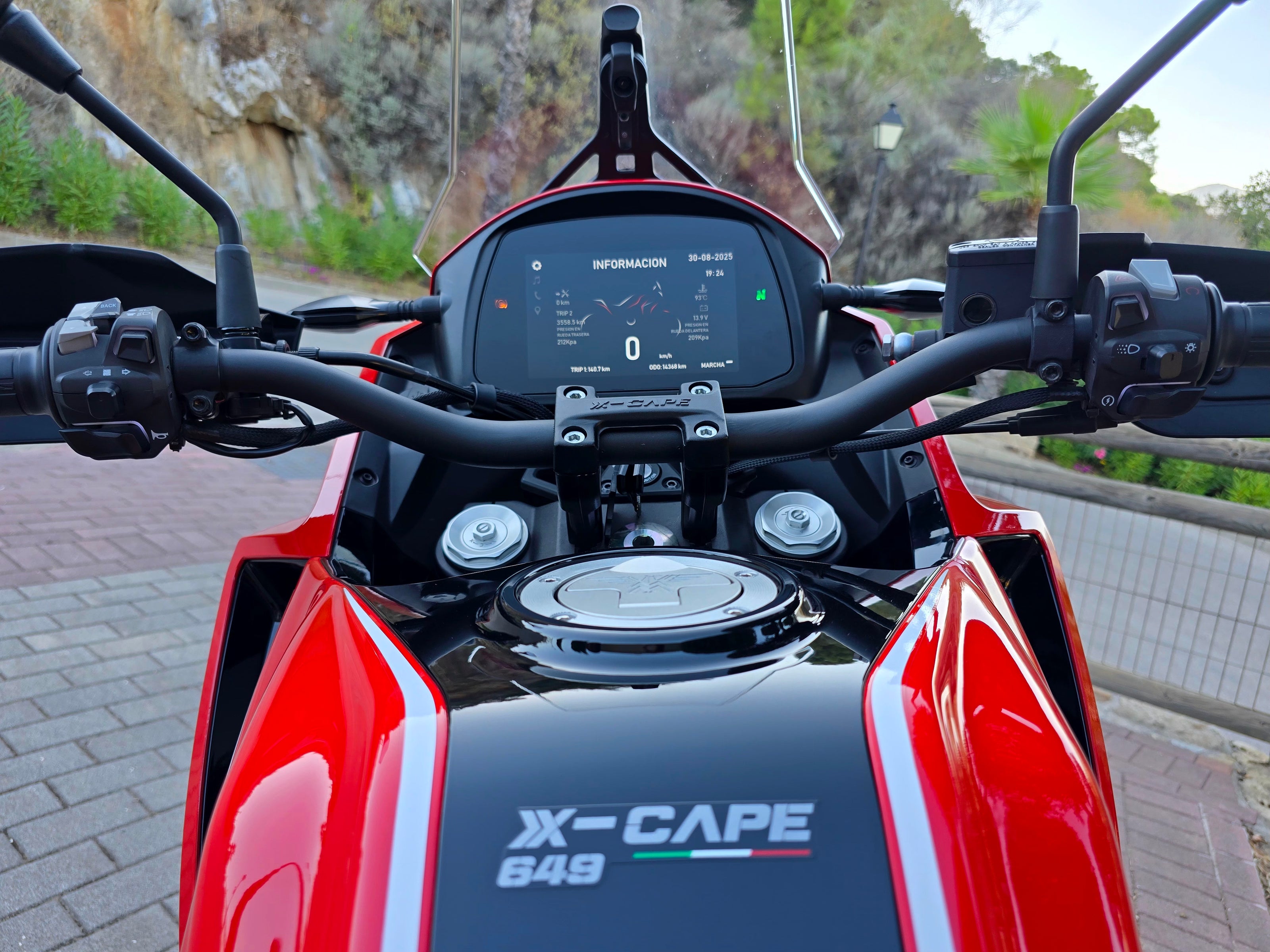 Moto Morini X-CAPE 650