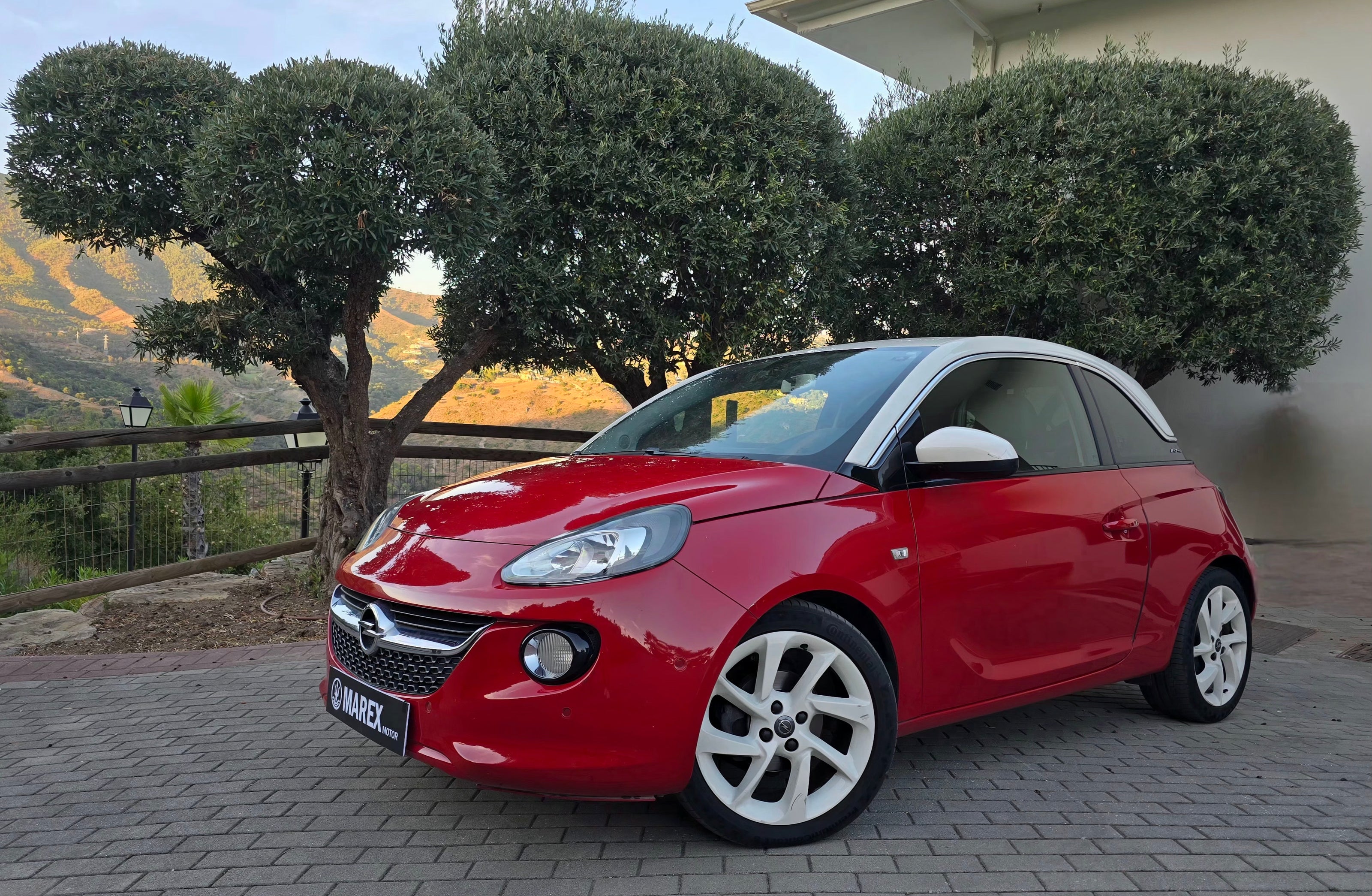 Opel Adam