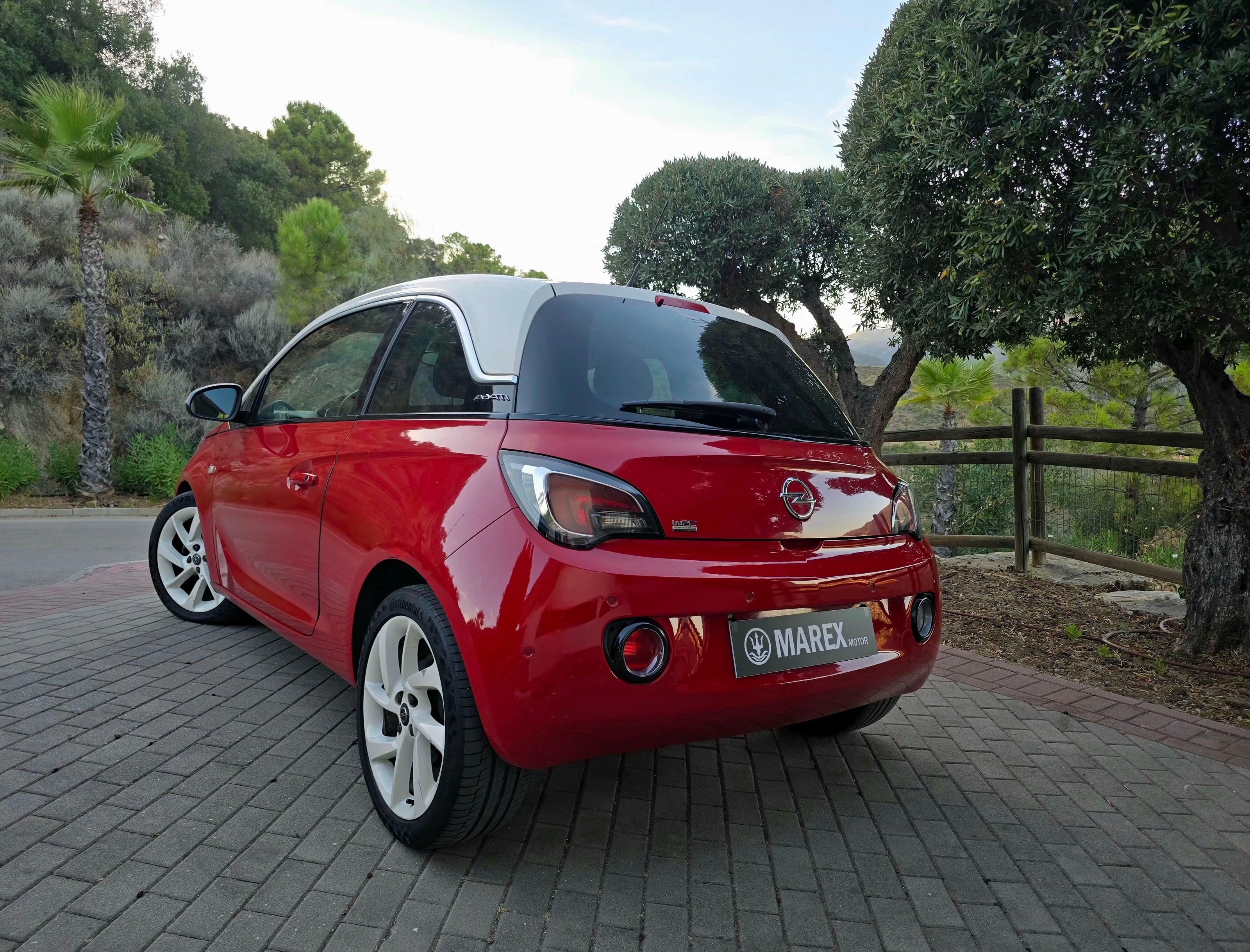 Opel Adam