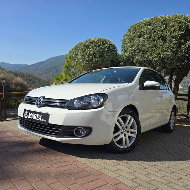 Volkswagen Golf VI 1.6 TDI Sport