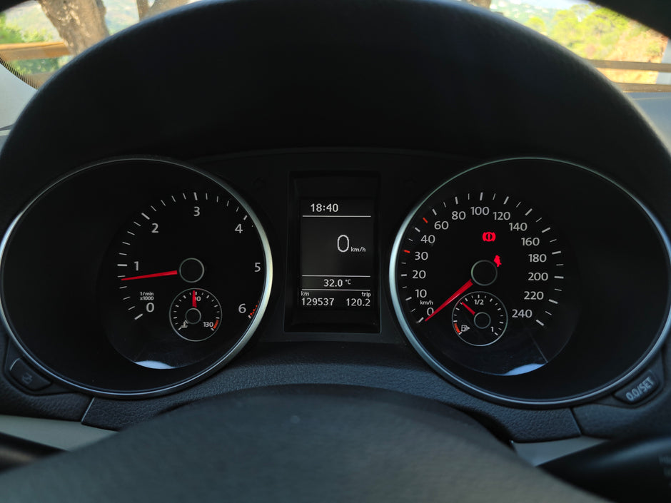 Volkswagen Golf VI 1.6 TDI Sport